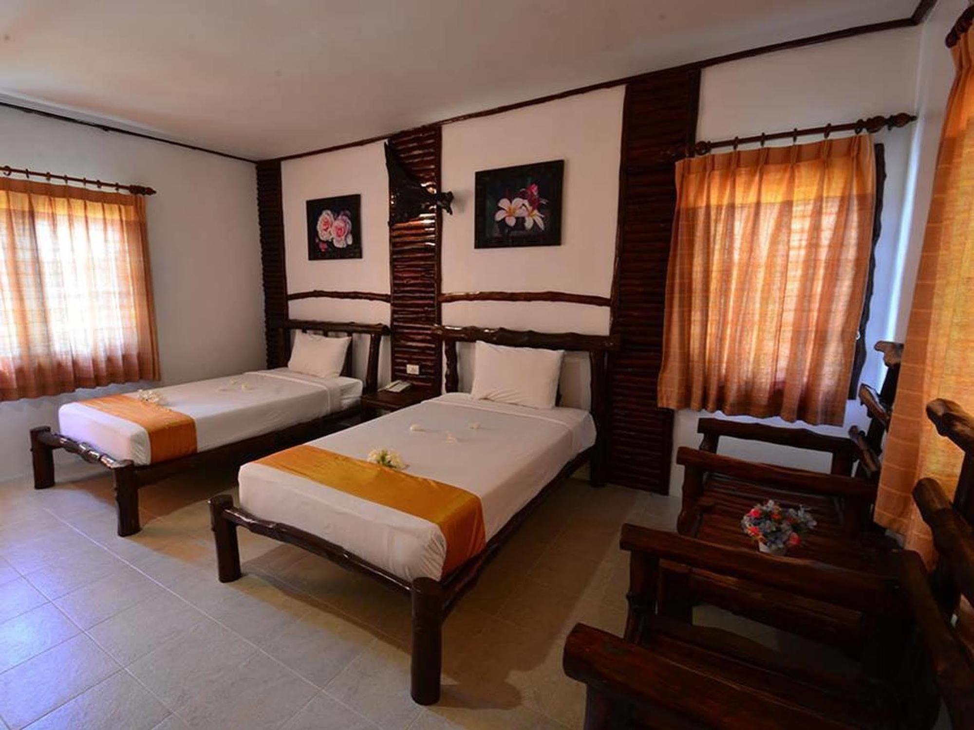 Alongkot Beach Resort Khanom Luaran gambar