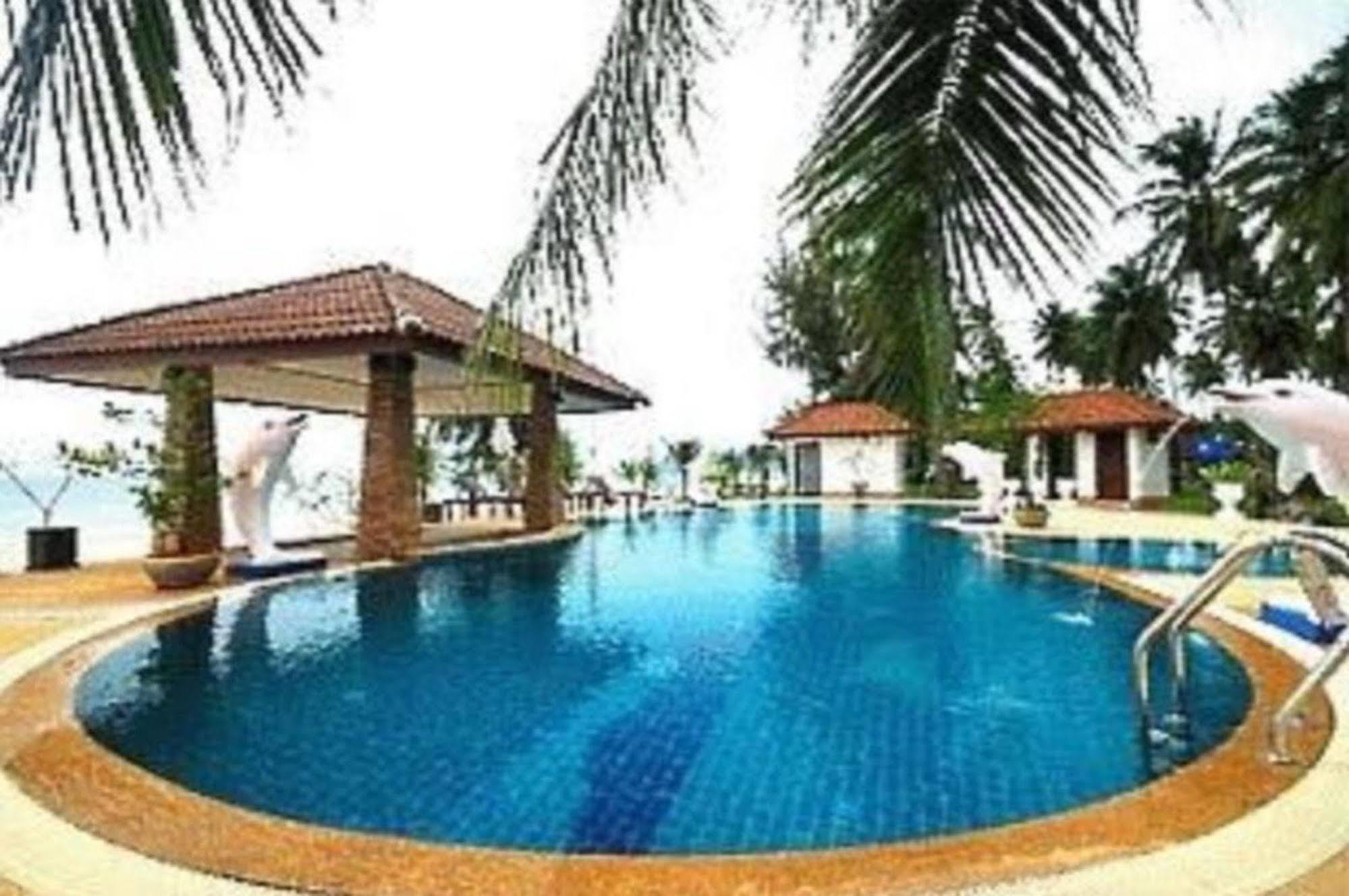 Alongkot Beach Resort Khanom Luaran gambar