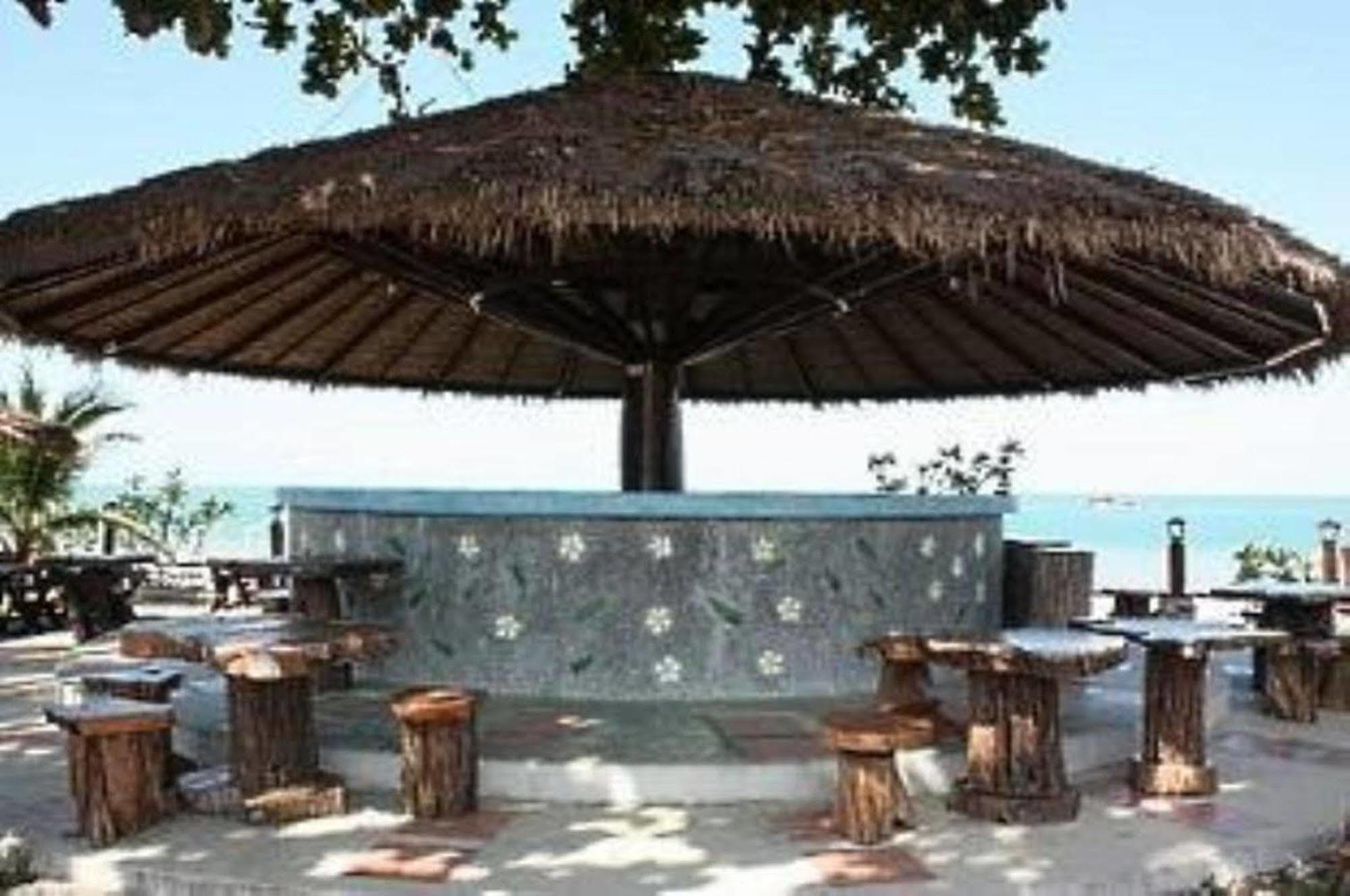 Alongkot Beach Resort Khanom Luaran gambar